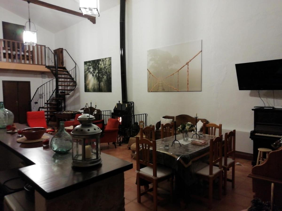 Villa La Casona De Valenzuela Extérieur photo